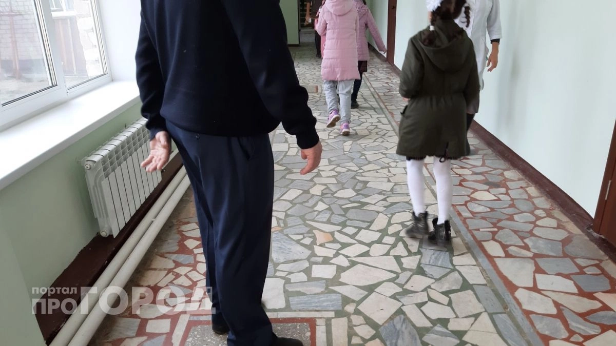 Мера поддержки для родителей школьников: правительство Чувашии приняло новые законы