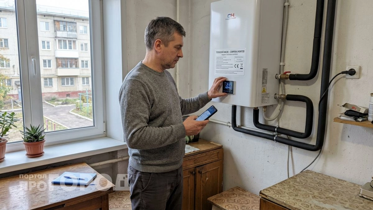 Снизил плату за свет почти вдвое, когда избавился от старых батарей и поставил хитрую японскую систему обогрева