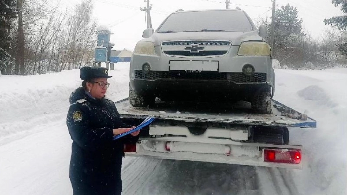 Должник из Чебоксар спрятал машину в деревне у родителей, но это не спасло от изъятия