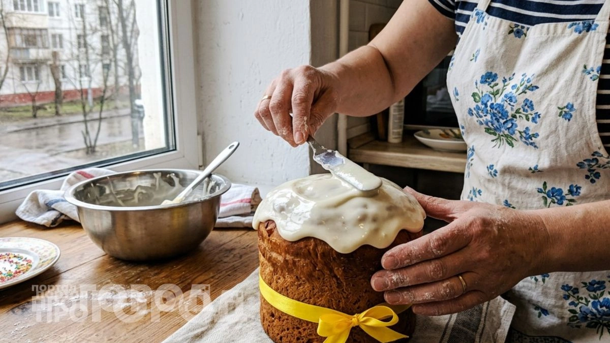 Идеальная глазурь для кулича: больше никаких трещин и осыпаний