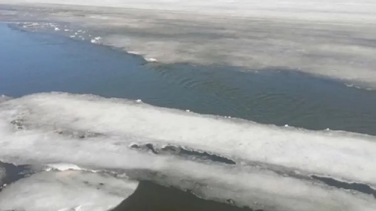 МЧС: у Мариинского Посада лёд опасен, в Козловке — до 22 см