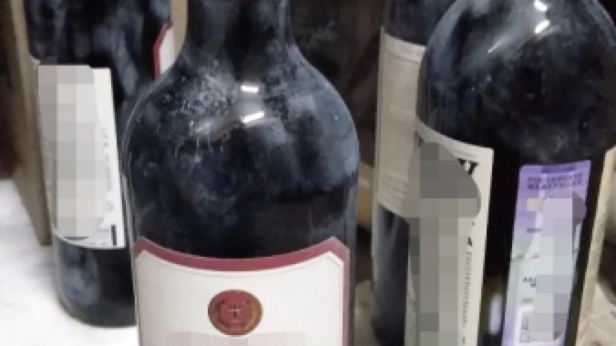 Чебоксарец обокрал винный подвал, обидевшись на замечание начальника