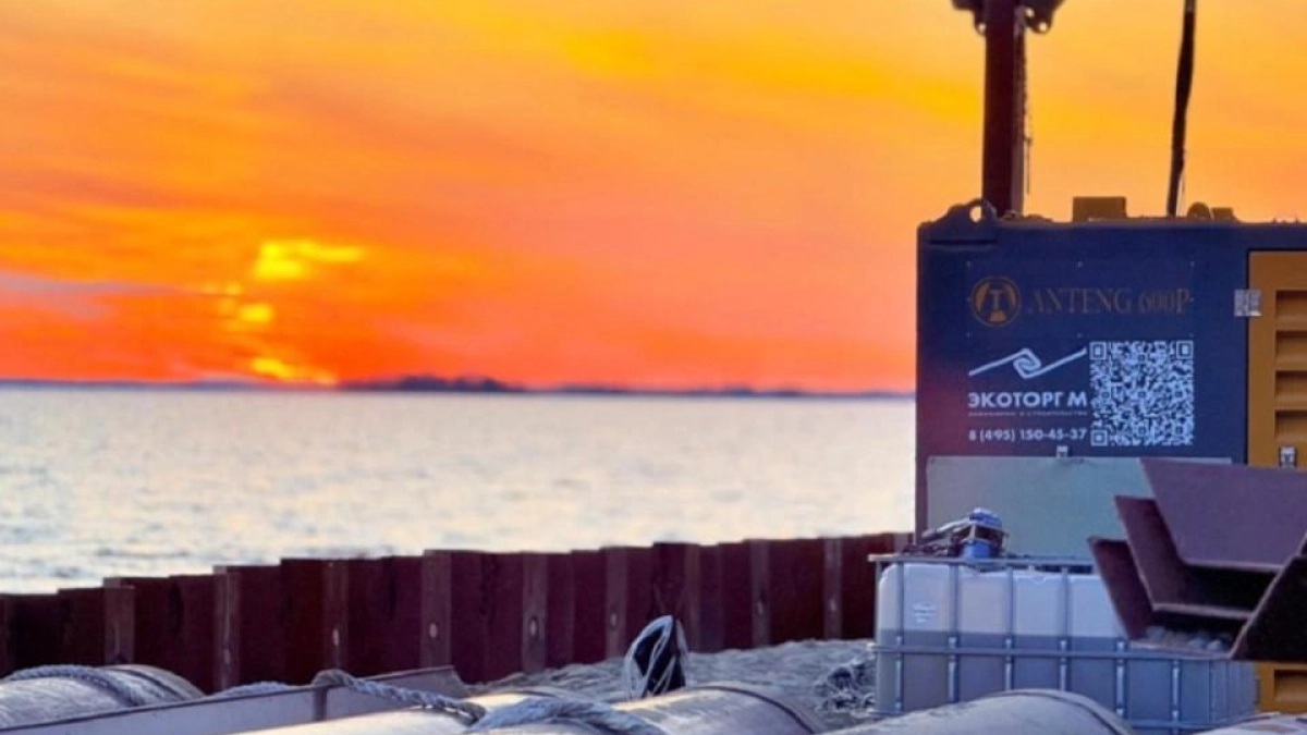 В Марий Эл завершили шпунтовое ограждение нового причала на Волге