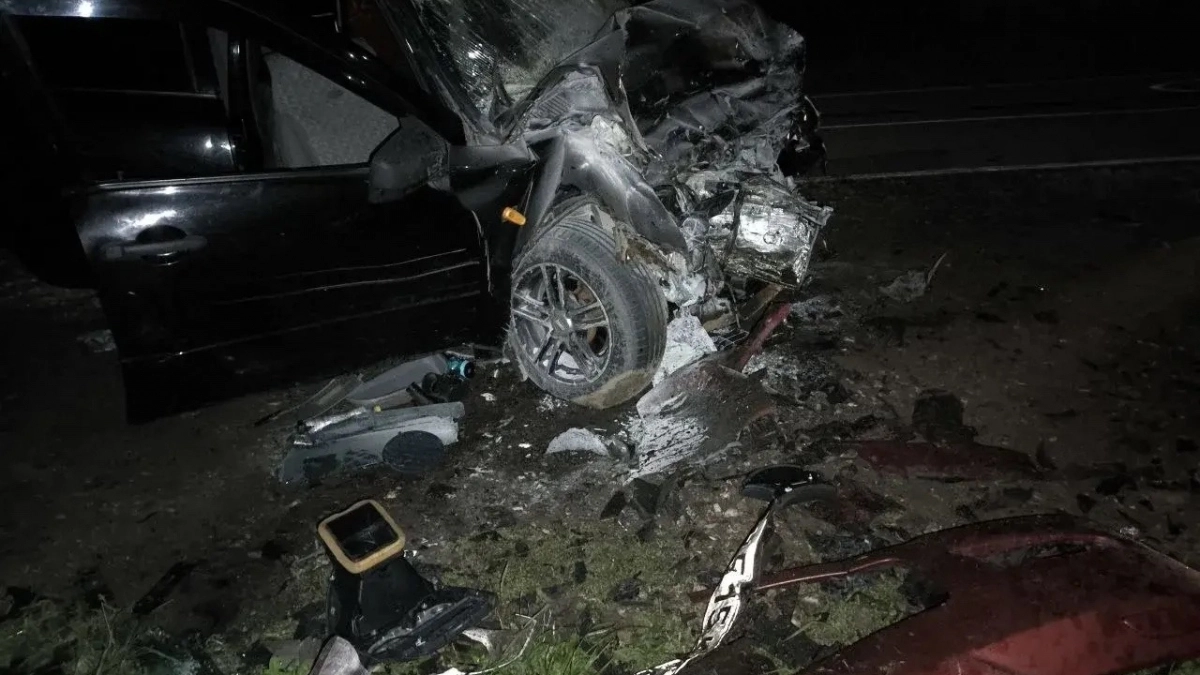 Молодой чебоксарец решил впечатлить девушек быстрой ездой и покалечил одну из них