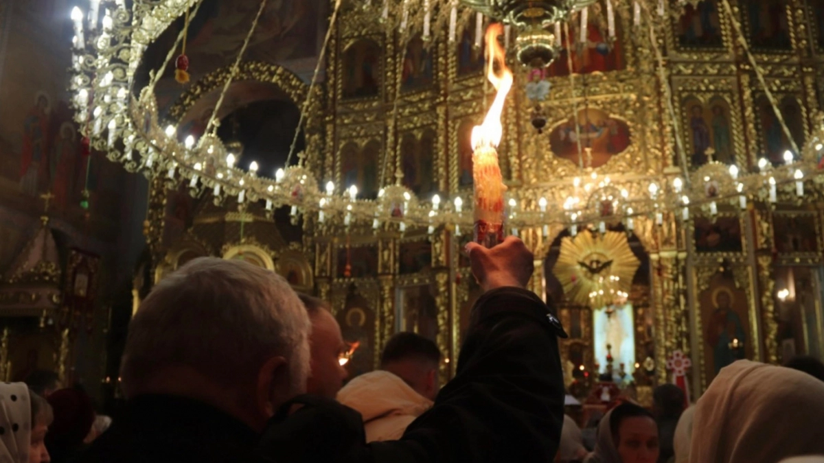 В Чебоксары привезут Благодатный огонь из Иерусалима