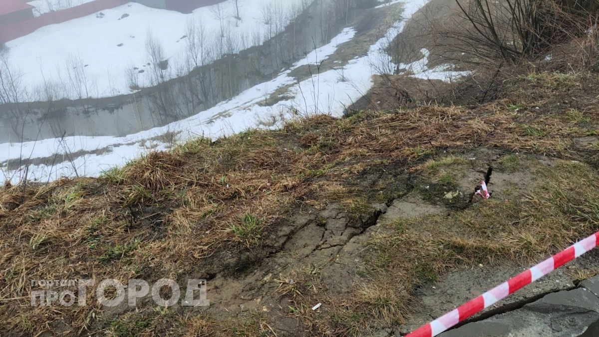 Сход грунта в Новочебоксарске, паводковая ситуация и отключения ЖКХ: главные новости за 9 апреля