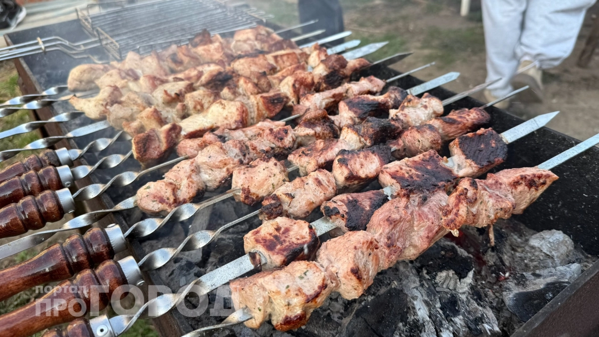 Таких не любят: эти привычки на шашлыках выдают низкий интеллект человека