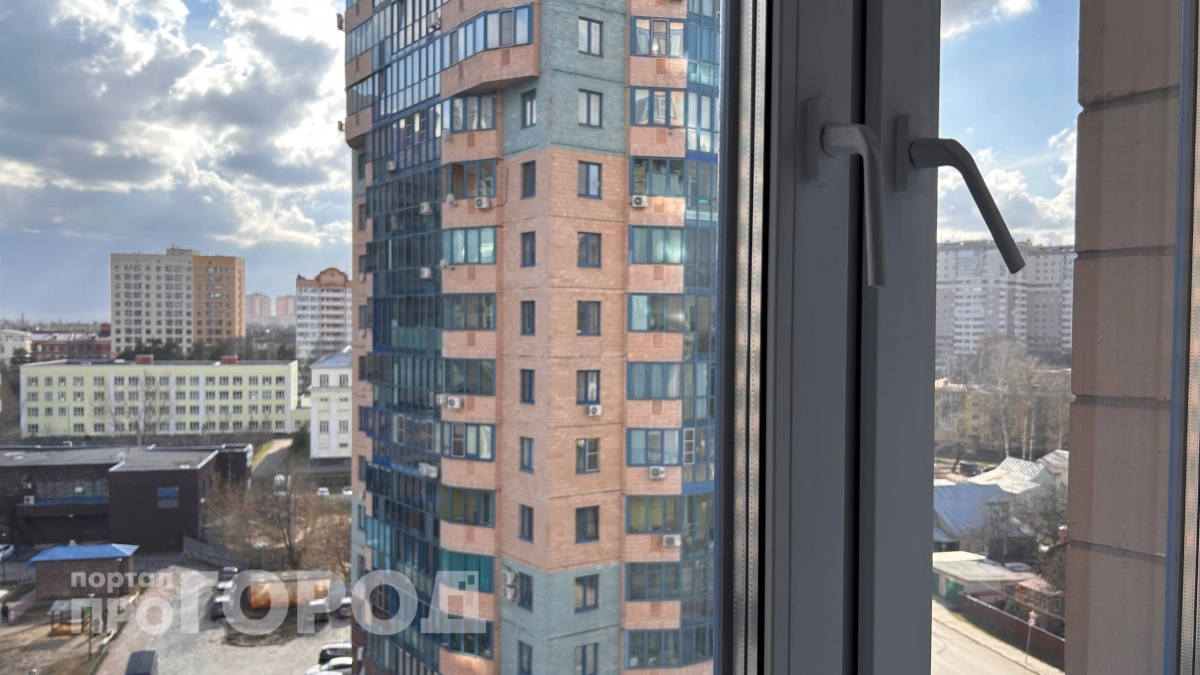 Окна мою по японской технике за два движения: становятся прозрачными тут же – без химии и сложных манипуляций 