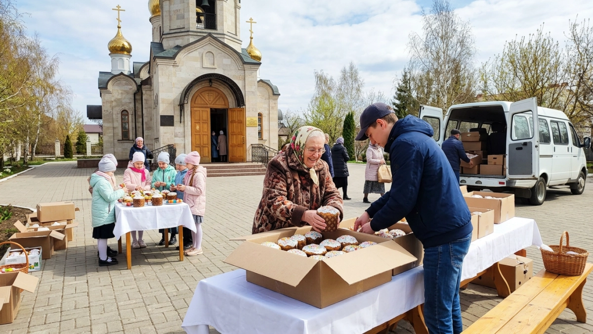 Прихожане чебоксарского храма испекли более 100 куличей для бойцов СВО