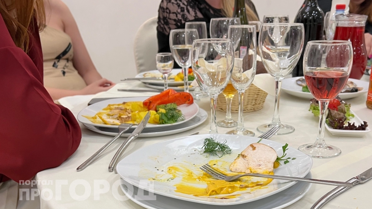 Ваш уход обрадует всех: эти две привычки в гостях выдают низкий интеллект