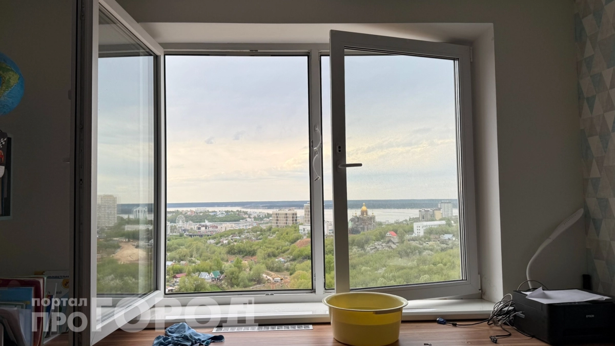 Больше не использую моющие средства для окон: вот японский секретный способ, который делает стекло невидимым