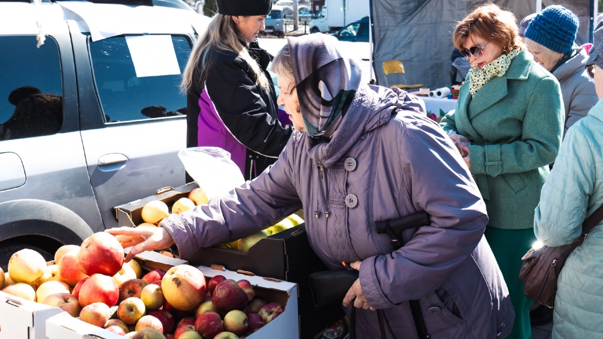 Завтра в Чебоксарах на два дня откроются весенние ярмарки с дешевыми овощами