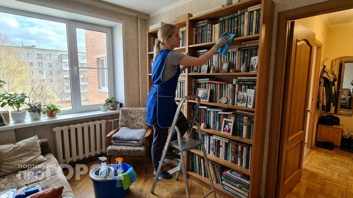 Не спешите нести старый комод на помойку: коллекционеры платят за советскую мебель больше чем за новую