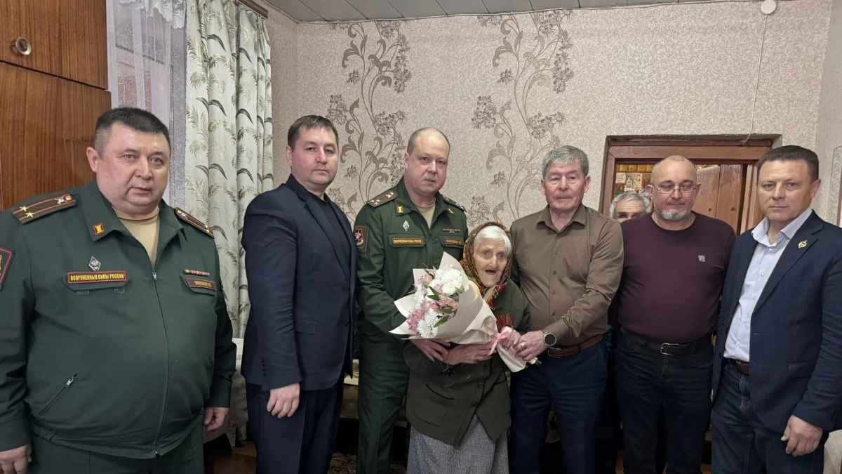 В Цивильске поздравили героическую зенитчицу, прошедшую ВОВ: перешагнула вековой юбилей