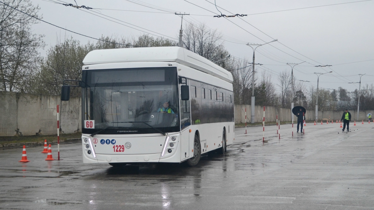 Водители троллейбусов в Чебоксарах доказали свое мастерство и получили прибавку к зарплате