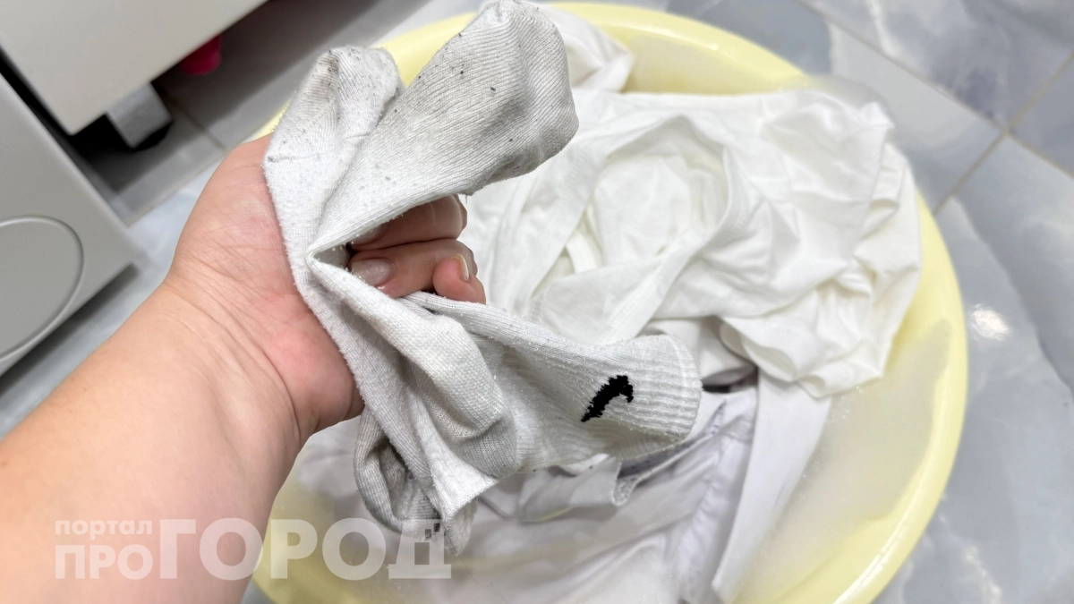 Старые носки берегу как самое дорогое: вот что делаю с ними - помогает в хозяйстве