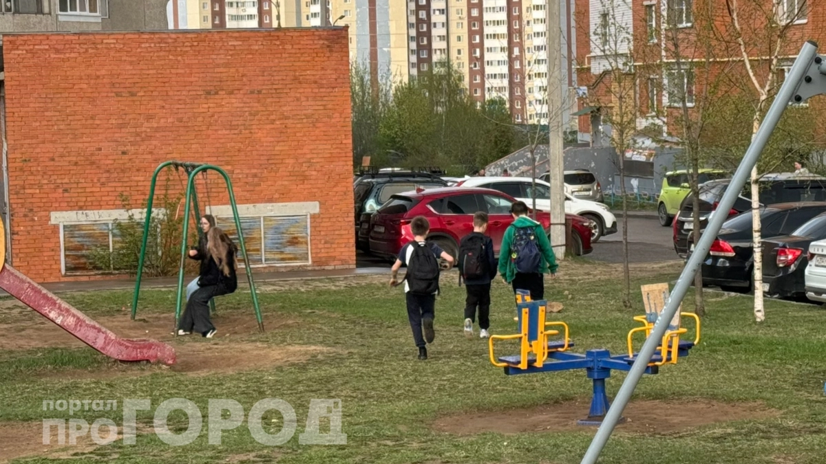 Родители шокированы новыми датами: летние каникулы перенесут в связи с ситуацией в стране