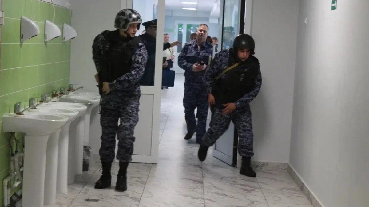 Антитеррористические учения прошли во всех школах и техникумах Чувашии по поручению Путина