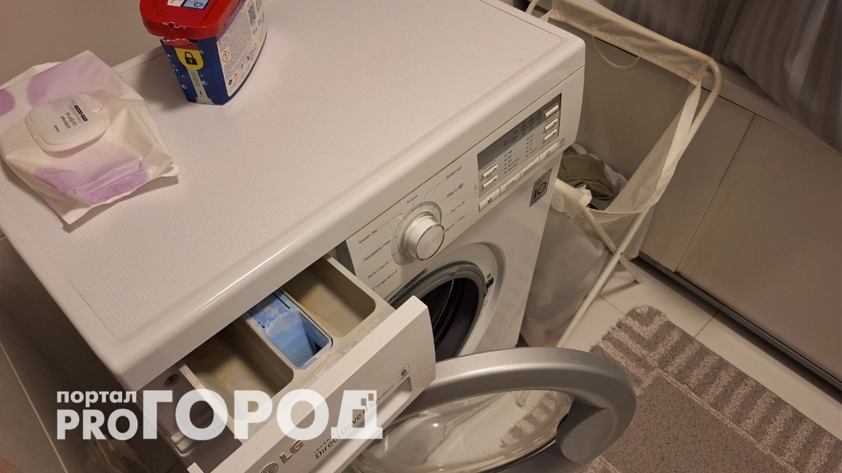 Всего один пакетик в барабан – и даже серые тряпки становятся белоснежными: отстирываю полотенца и одежду