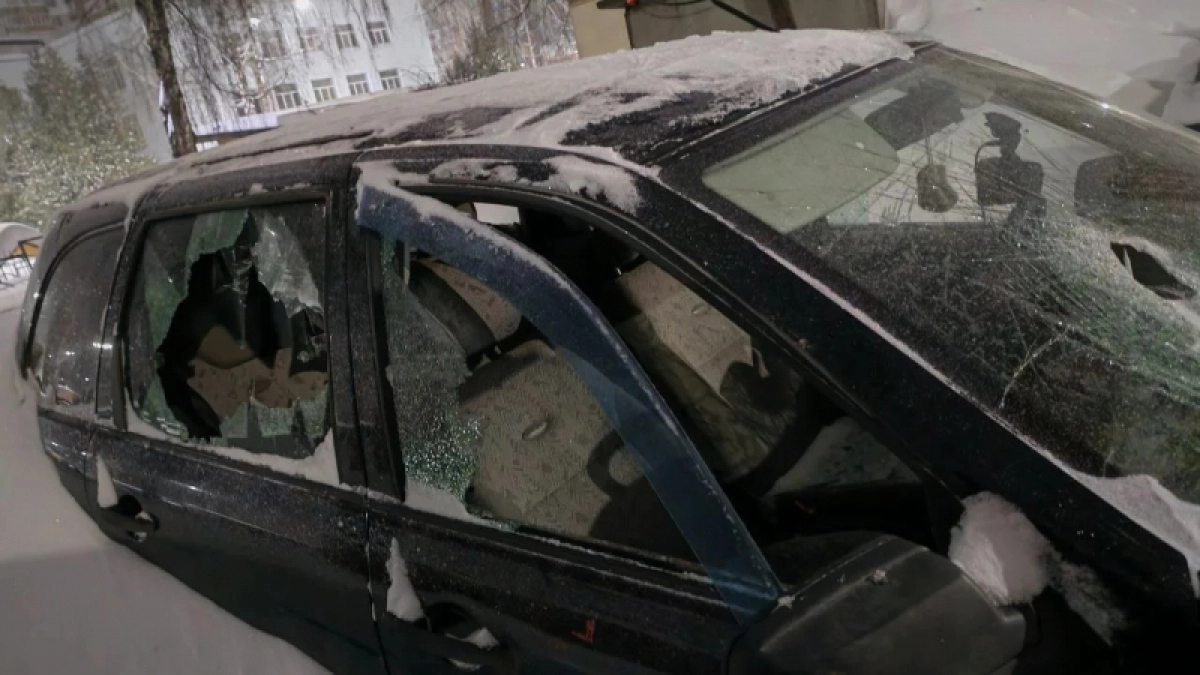 Чебоксарец разгромил чужую машину и попался на ДНК 