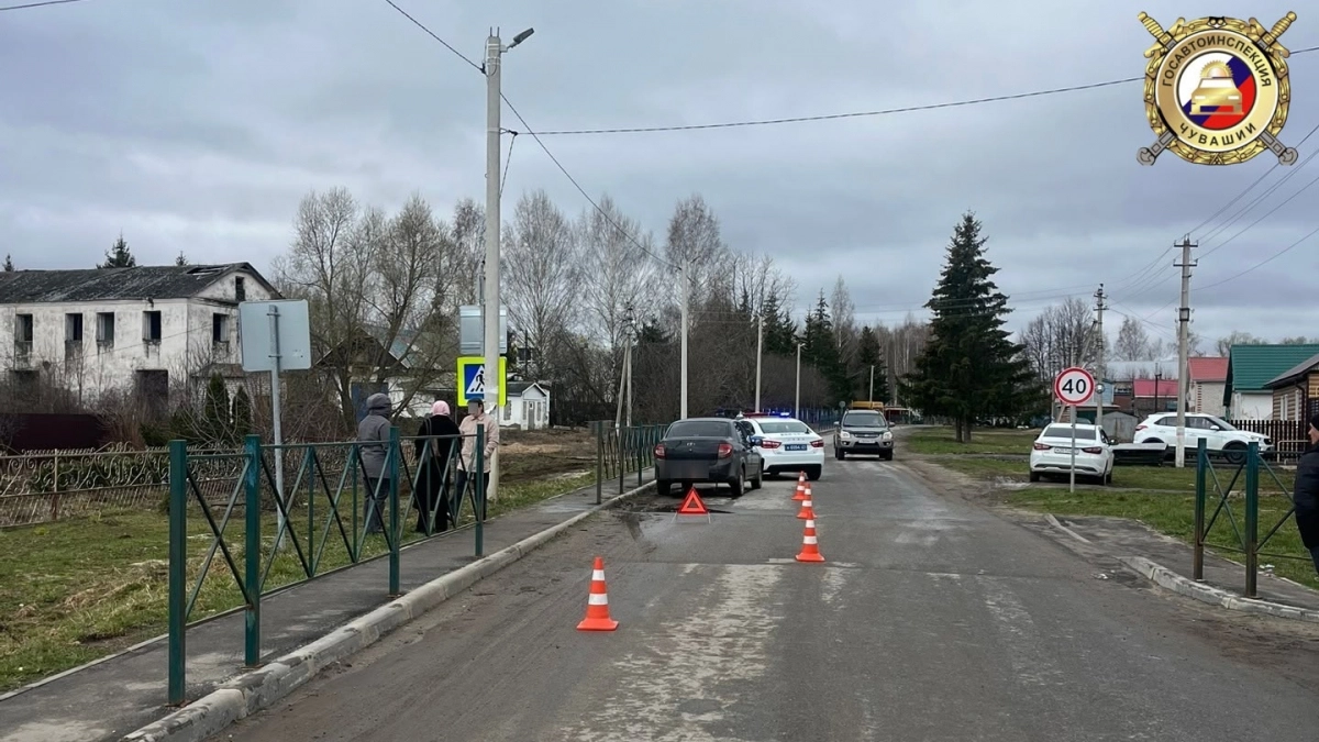 В Канашском районе легковушка сбила пешехода: женщину увезли в реанимацию