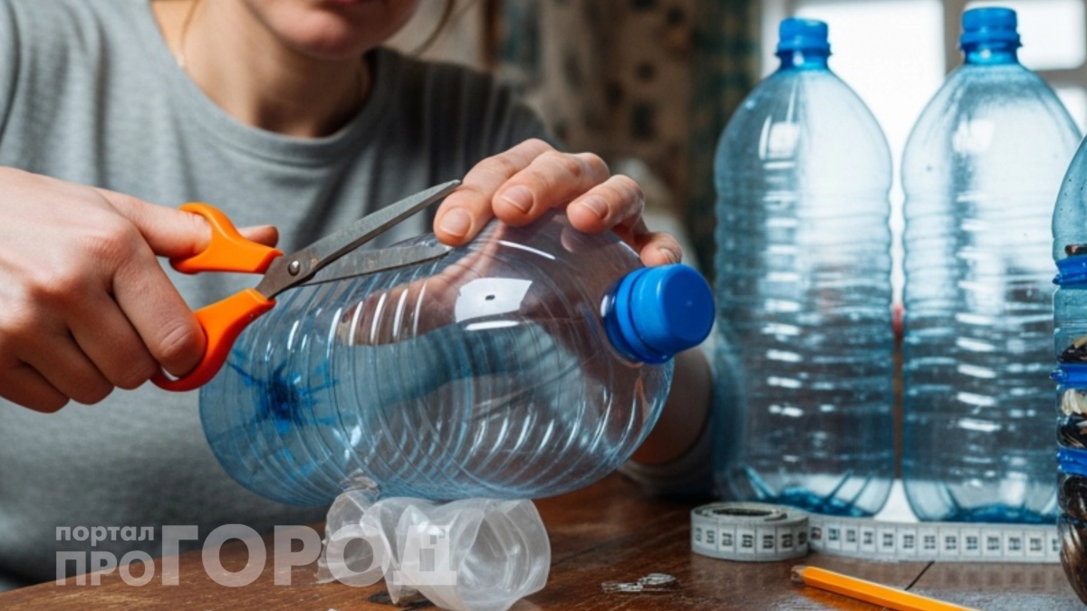 Не выбрасывайте пластиковые бутылки: посмотрите, какой полезный гаджет для дачи можно сделать за 5 минут