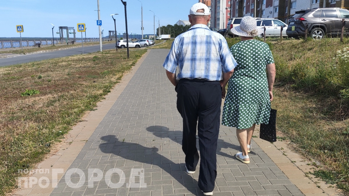 Теплый воздух, дешевые фрукты, меньше таблеток: пенсионеры массово переезжают в этот город