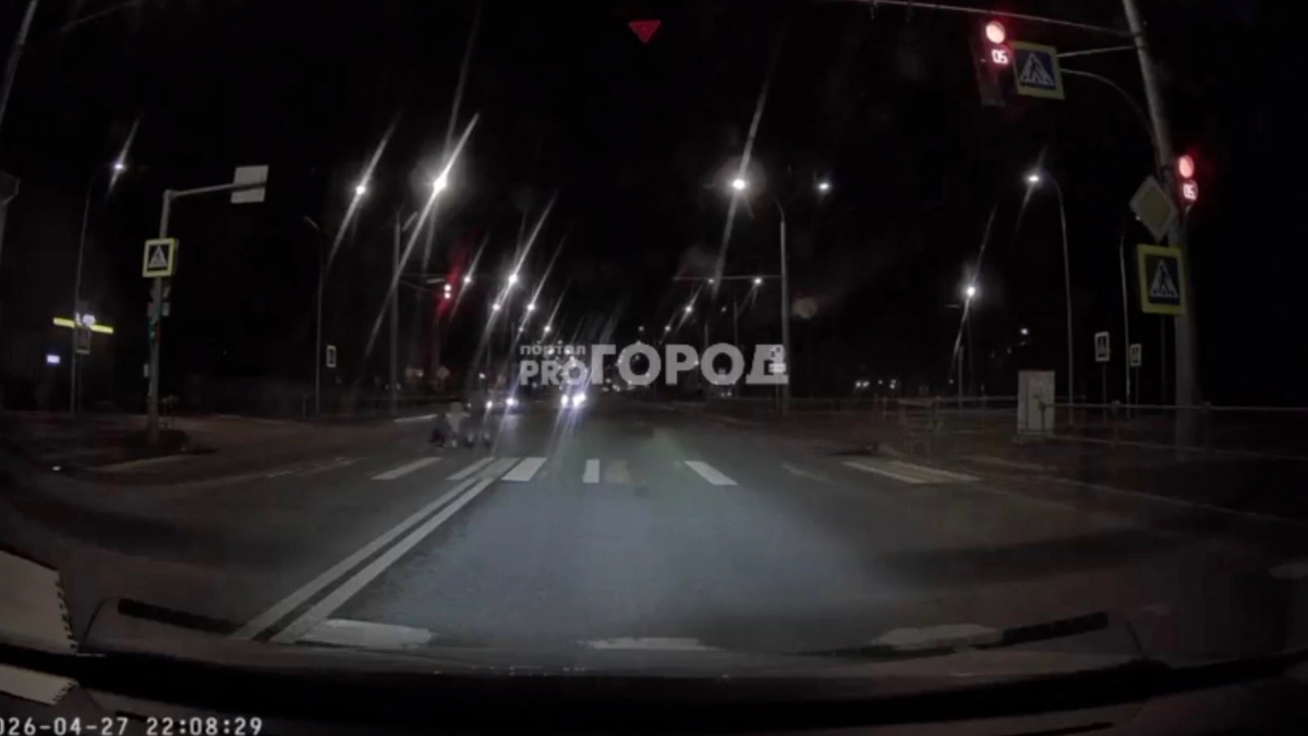 Полиция нашла лихача, который в Чебоксарах чуть не сбил женщину с двумя детьми