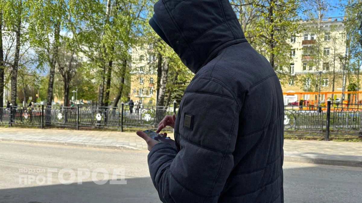 Двое молодых жителей Чебоксар силой отобрали у ребенка телефон и деньги