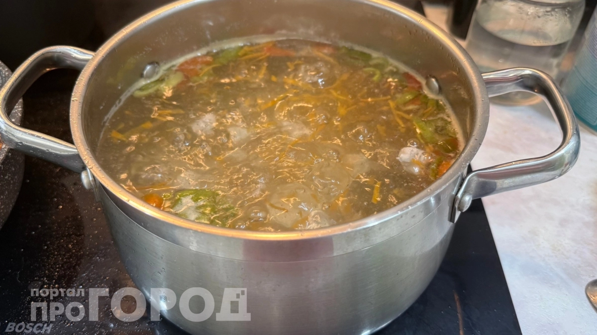 Стало известно, какой суп бережет сердце: точно не борщ и не солянка