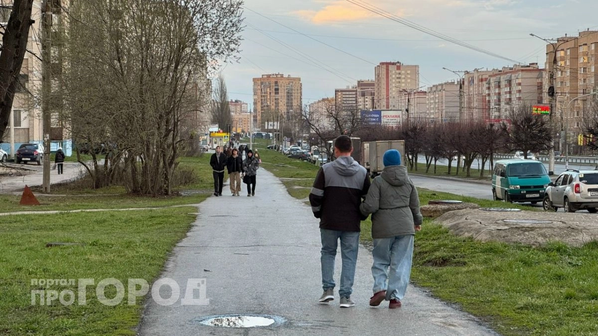 В 2027 году россиян ждут пять периодов выходных по три дня: Минтруда опубликовал проект календаря выходных и праздников