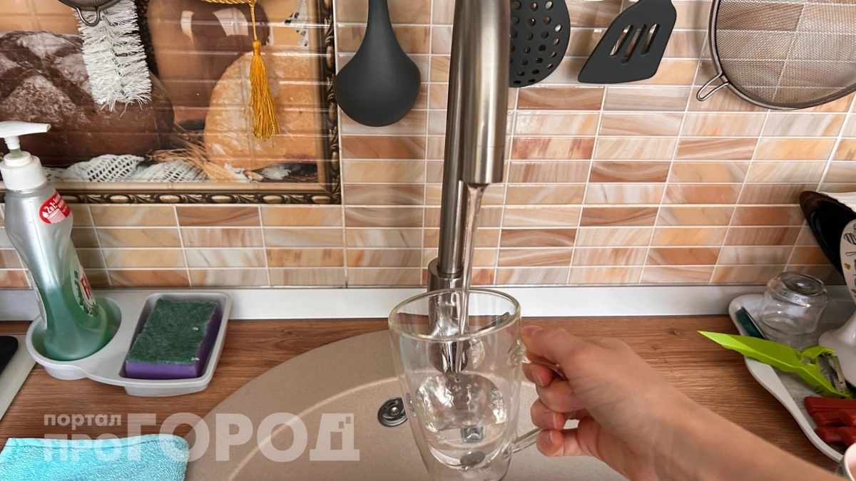 Бабушкин метод работает: вода из-под крана станет артезианской – фильтры не нужны
