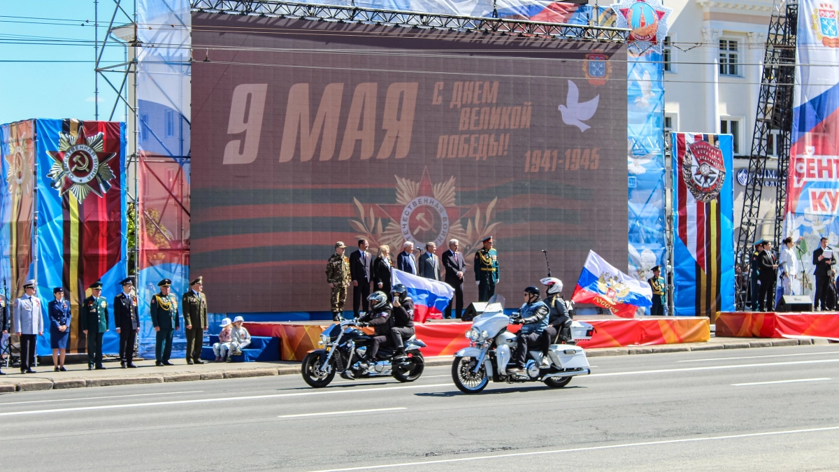 Отмена Парада Победы и новые автобусные маршруты: главные новости за неделю