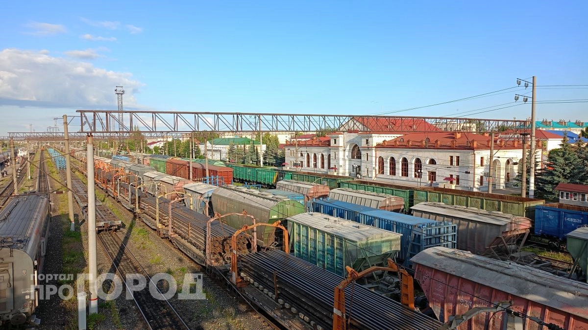 В Канаше возбудили уголовное дело за халатность: виной всему очередной аварийный дом