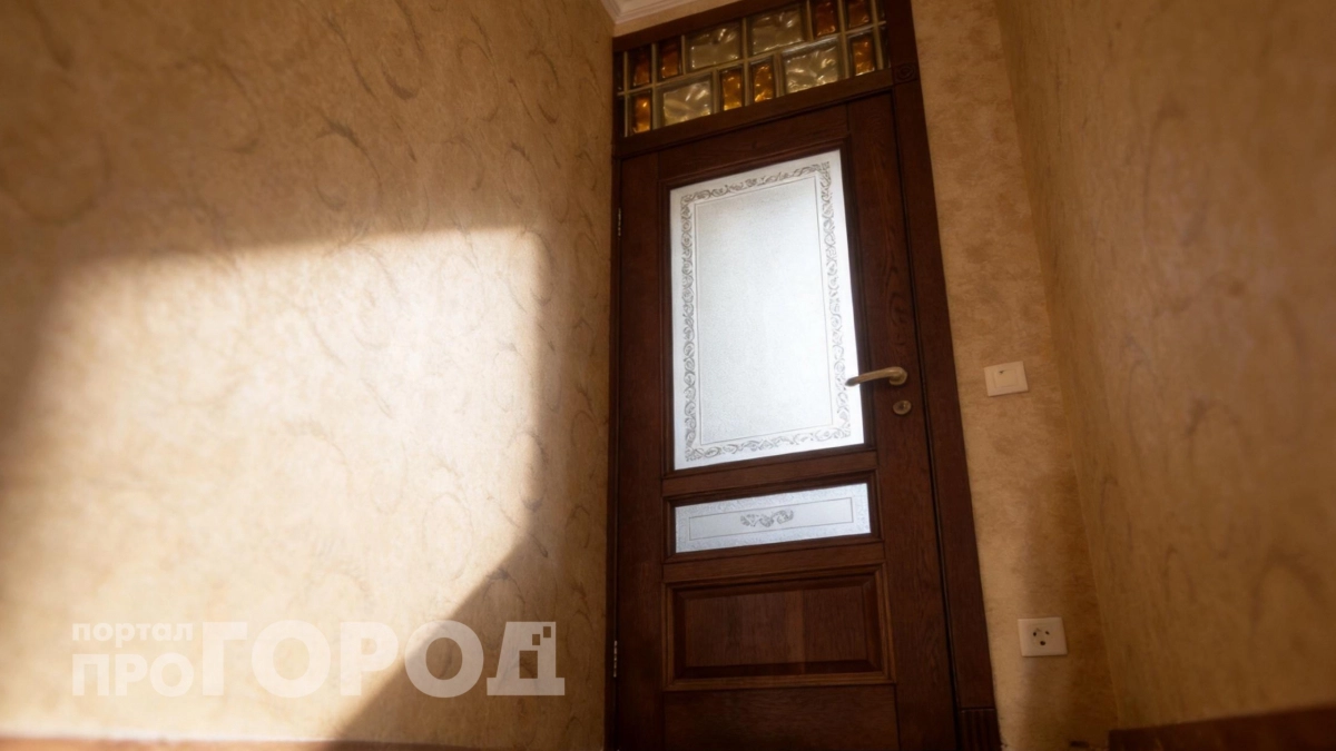 Зачем в старых дверях делали фрамуги сверху: архитекторы объяснили хитрый ход строителей СССР