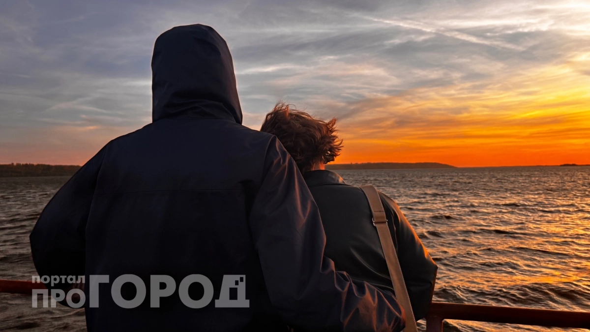Так себя ведут только влюбленные мужчины: явный признак того, что вы ему небезразличны