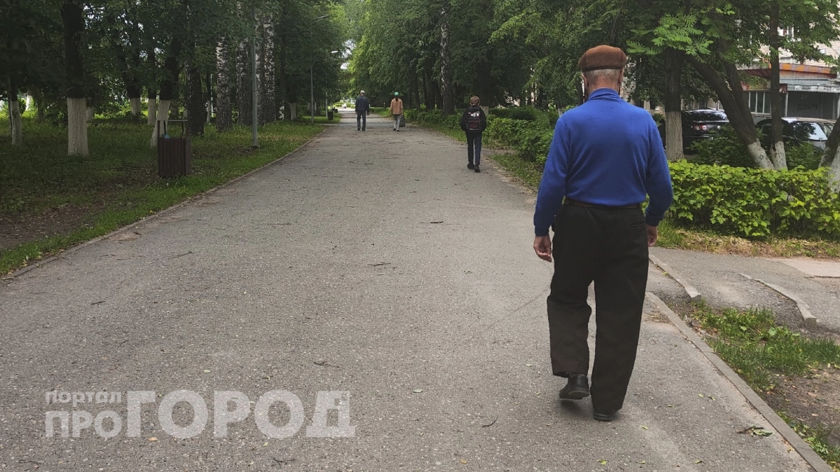 Пенсионеры ахнули от новости: в Госдуме назвали шокирующий размер пенсий госслужащих в России