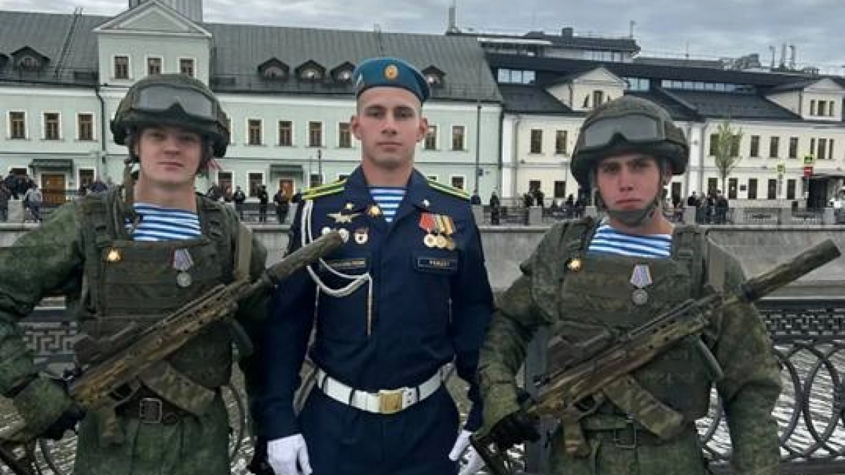 Уроженцы Чувашии приняли участие в Парадах Победы в Москве и Петербурге