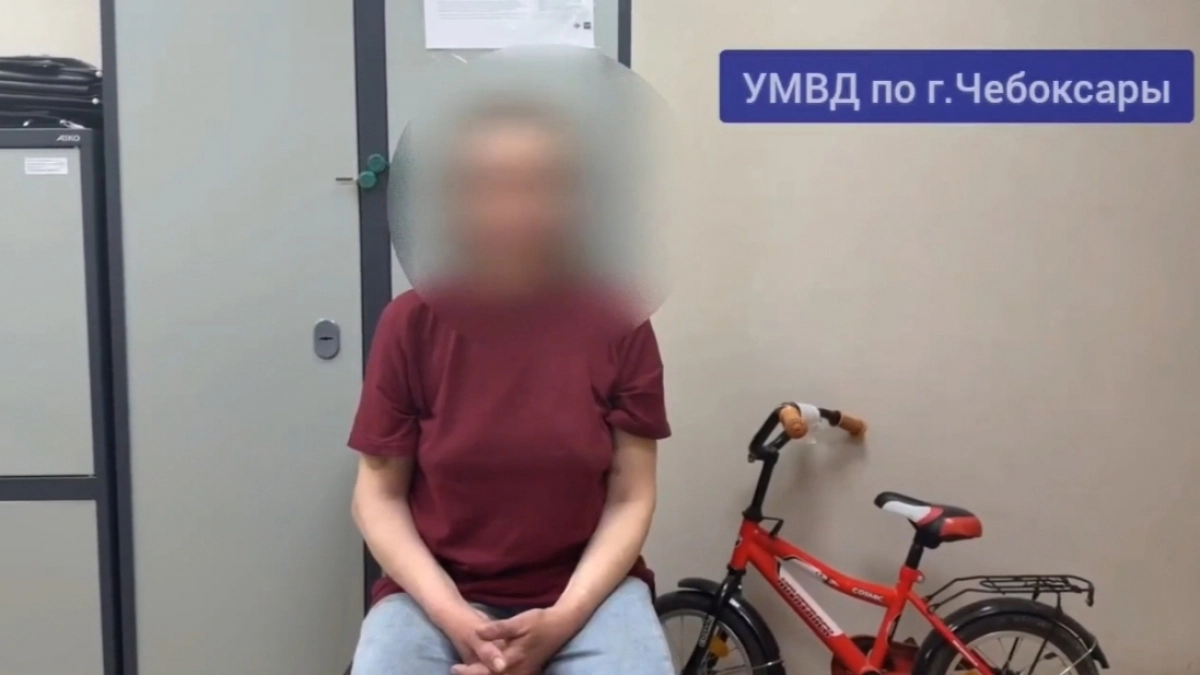54-летнюю чебоксарку задержали за кражу детского велосипеда