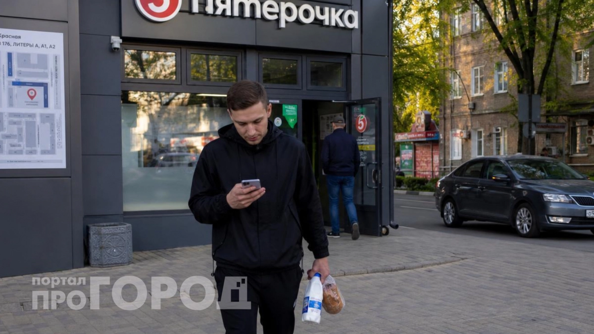 Продуктовые магазины массово закрываются по всей России из-за ситуации в стране