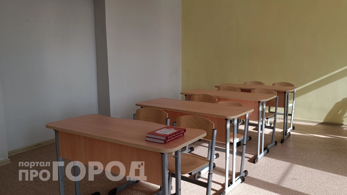 Школьники пляшут от радости, учителя схватились за голову: учебный год в России предложили завершить досрочно