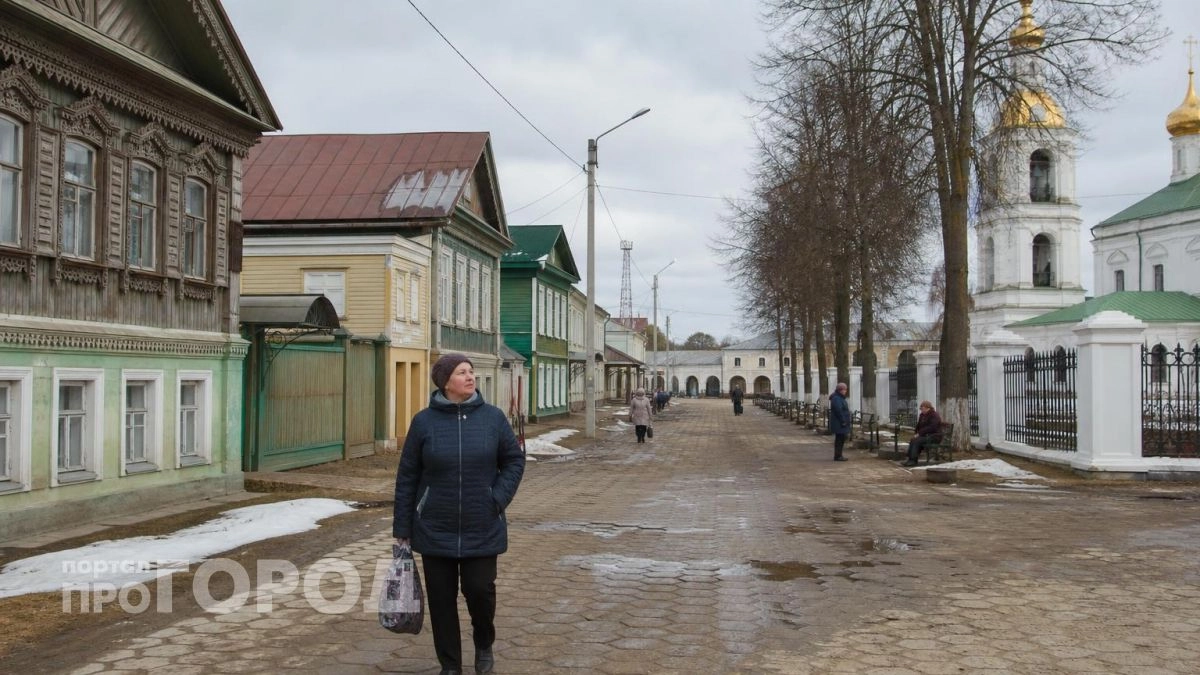 Нашел место, куда не доезжают толпы: атмосферный русский городок, где вы будете единственным туристом