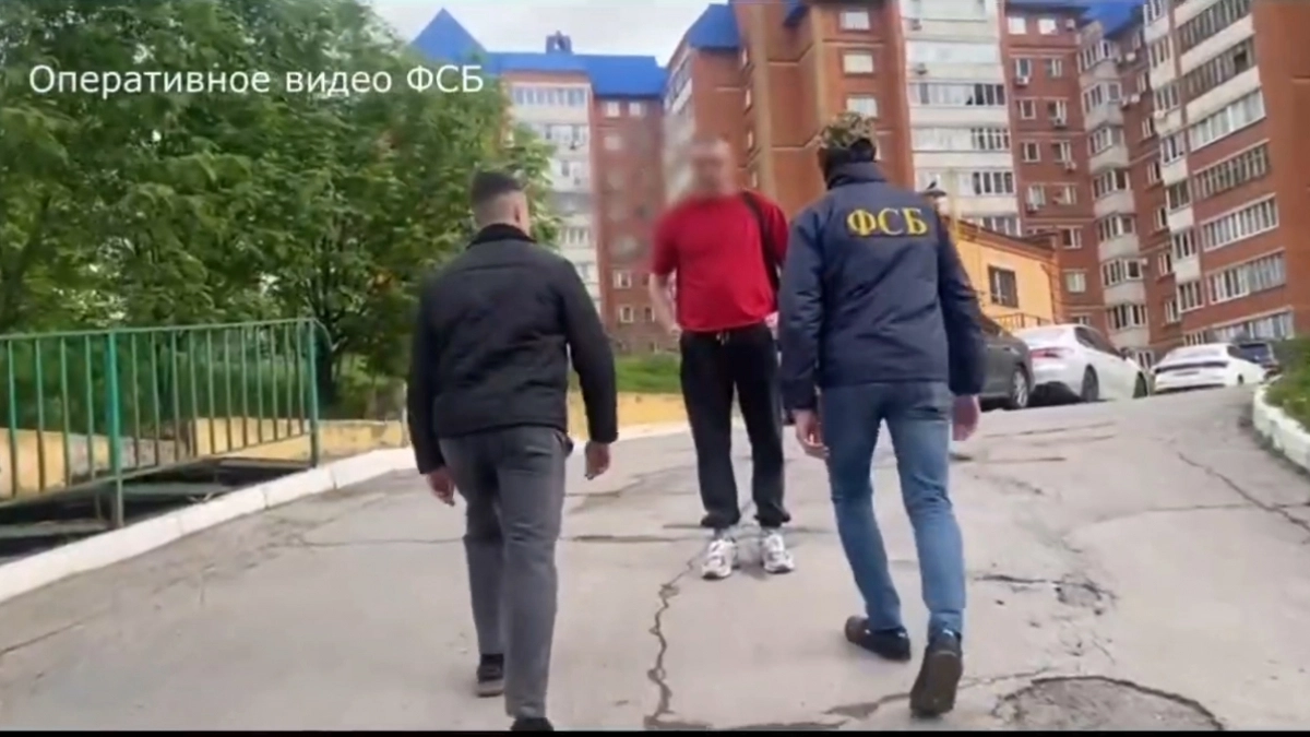 ФСБ задержала сотрудников чувашской таможни за махинации при ввозе иномарок
