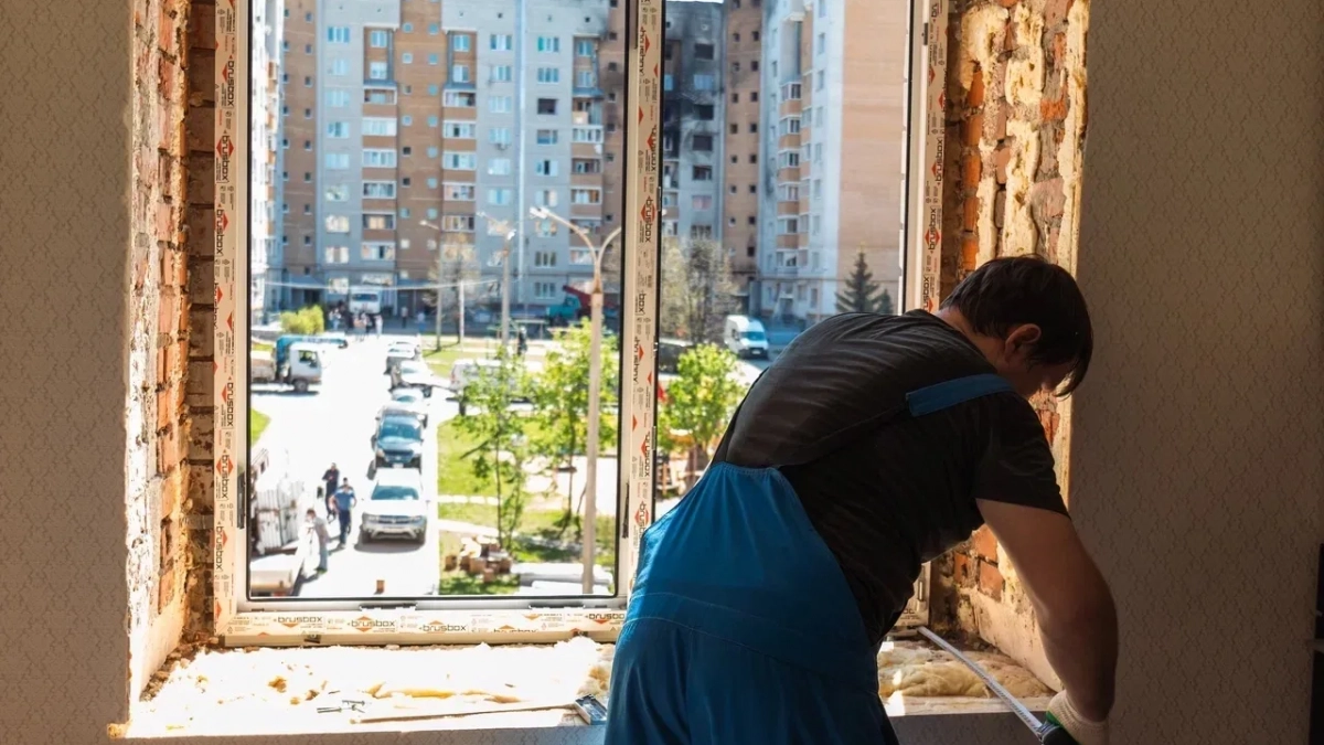 В Чебоксарах восстановили поврежденные БПЛА квартиры в 37 домах