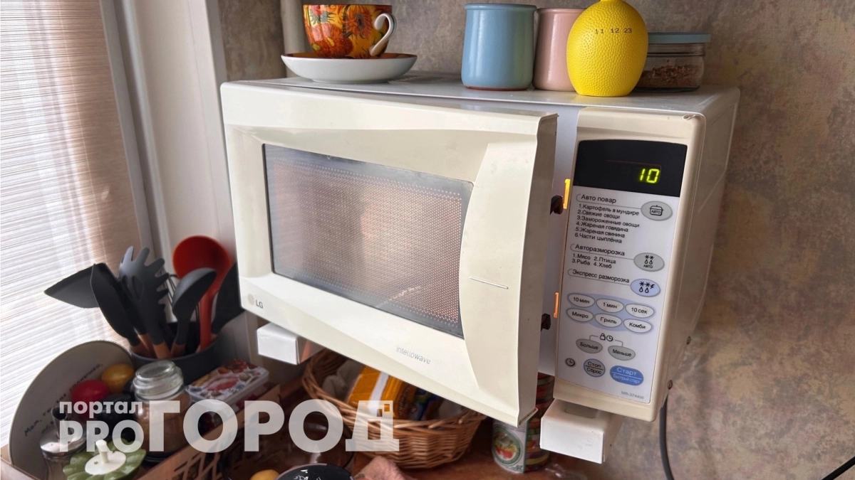 Больше не мою микроволновку часами: 30 секунд – и я снимаю жир одним протиранием тряпки