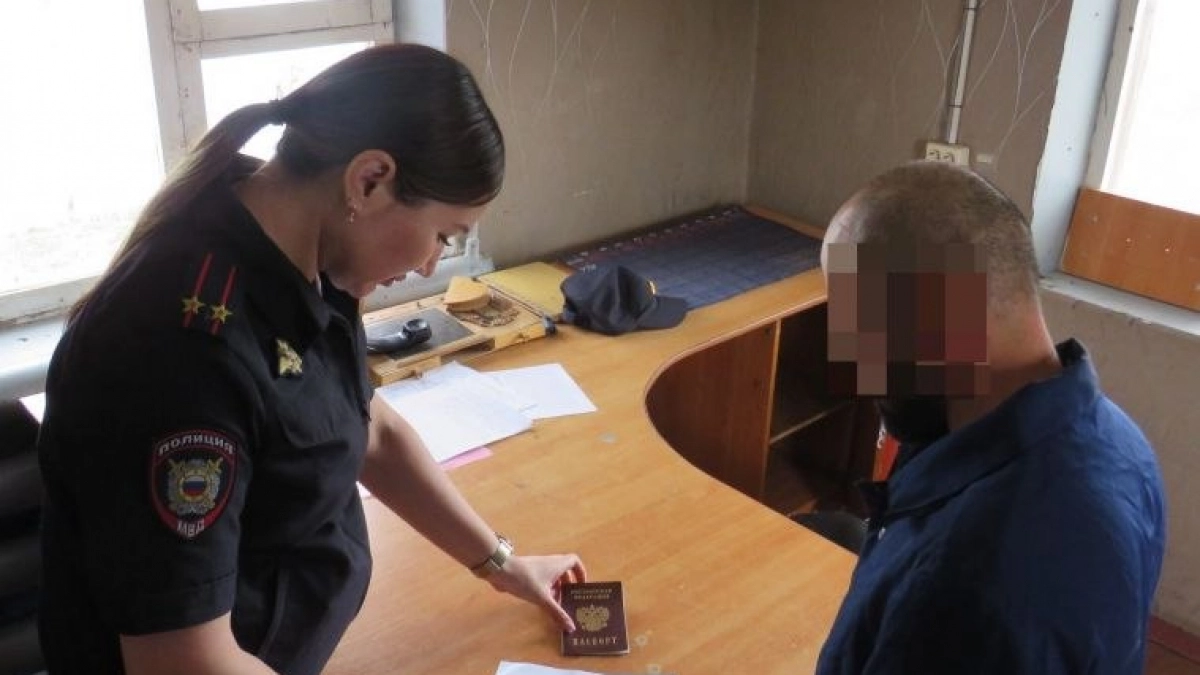 В Чувашии насильника лишили гражданства за его преступление