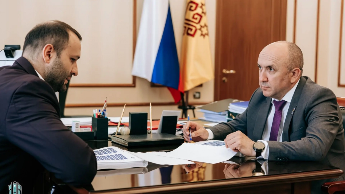 Чувашия обсуждает союз с "Росатомом" ради ядерной медицины и "умного города"