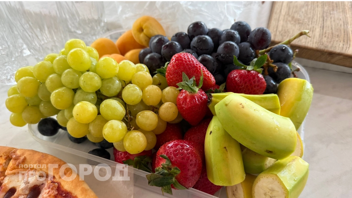 Не вздумайте покупать эти овощи и фрукты в магазине в июне: эксперт по сельскому хозяйству раскрыл секрет
