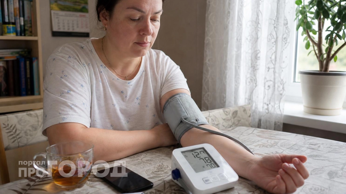 Кардиолог раскрыла простой трюк, который поднимает давление за минуты – не кофе и шоколад 