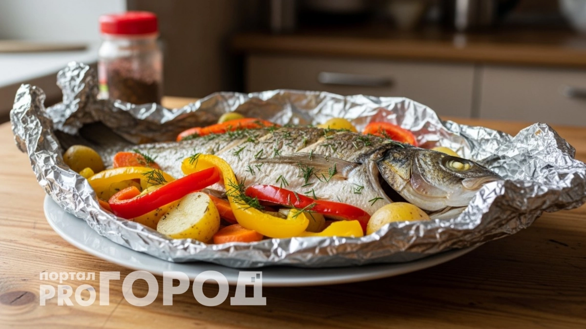 Умные хозяйки всегда добавляют это в маринад для рыбы: убирает запах и превращает вкус в мясной